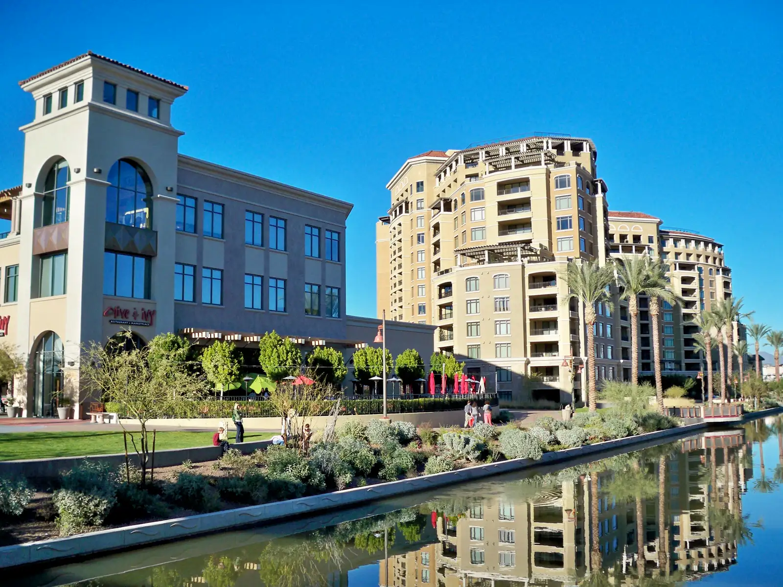 Roofing services in Scottsdale, AZ